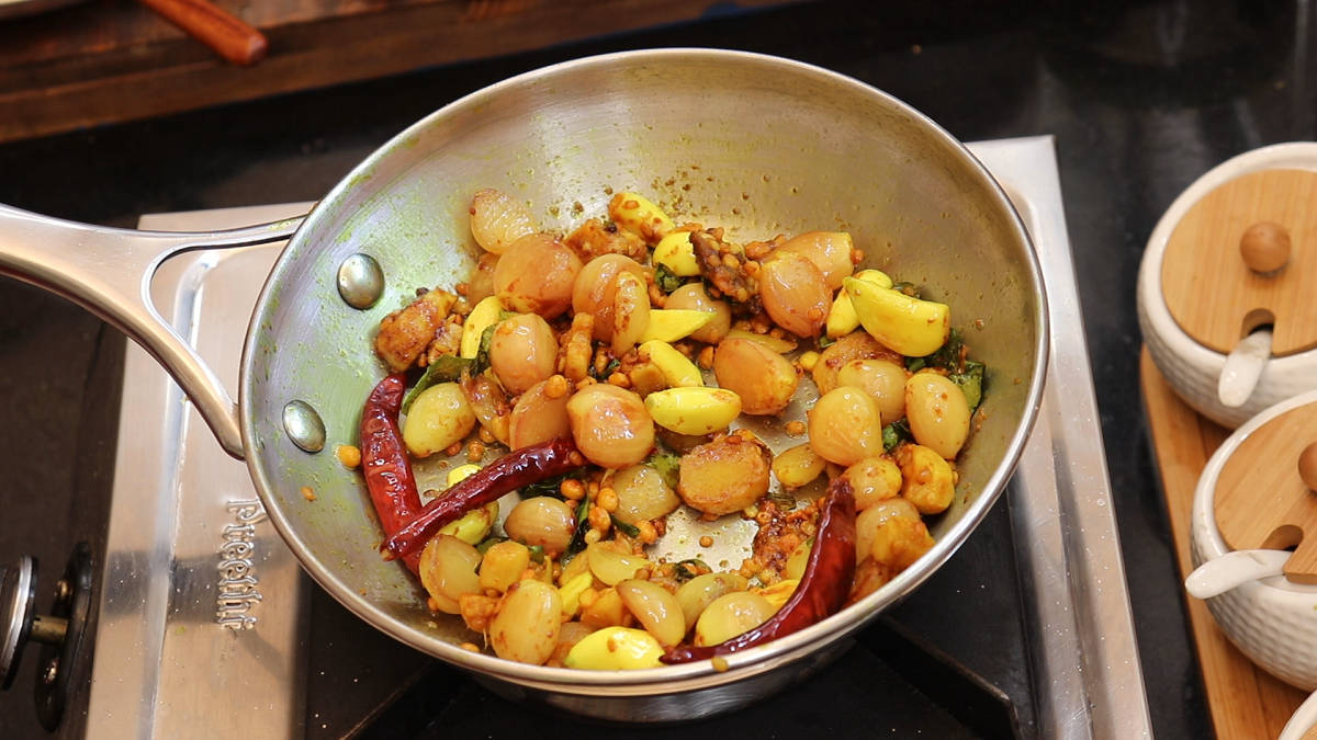 Mix all ingredients for ginger chutney